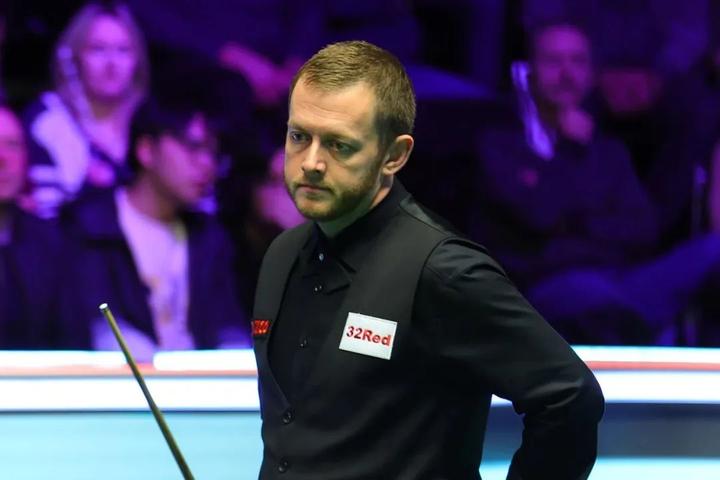 相比之下 相比之下