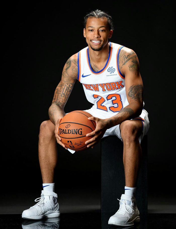 灯下继续闪 灯下继续闪